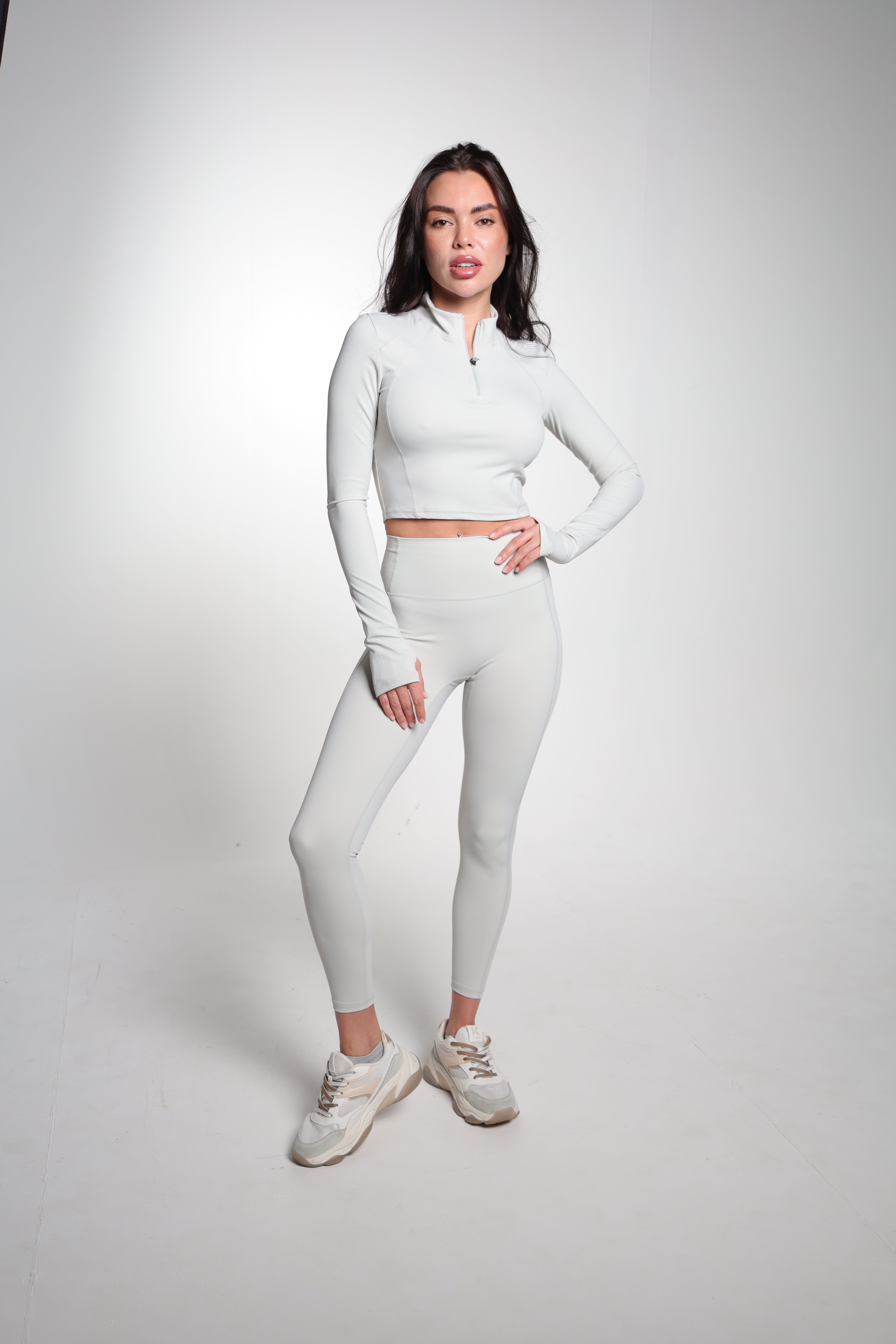 BLVNE FlareMotion Yoga Set – Gray