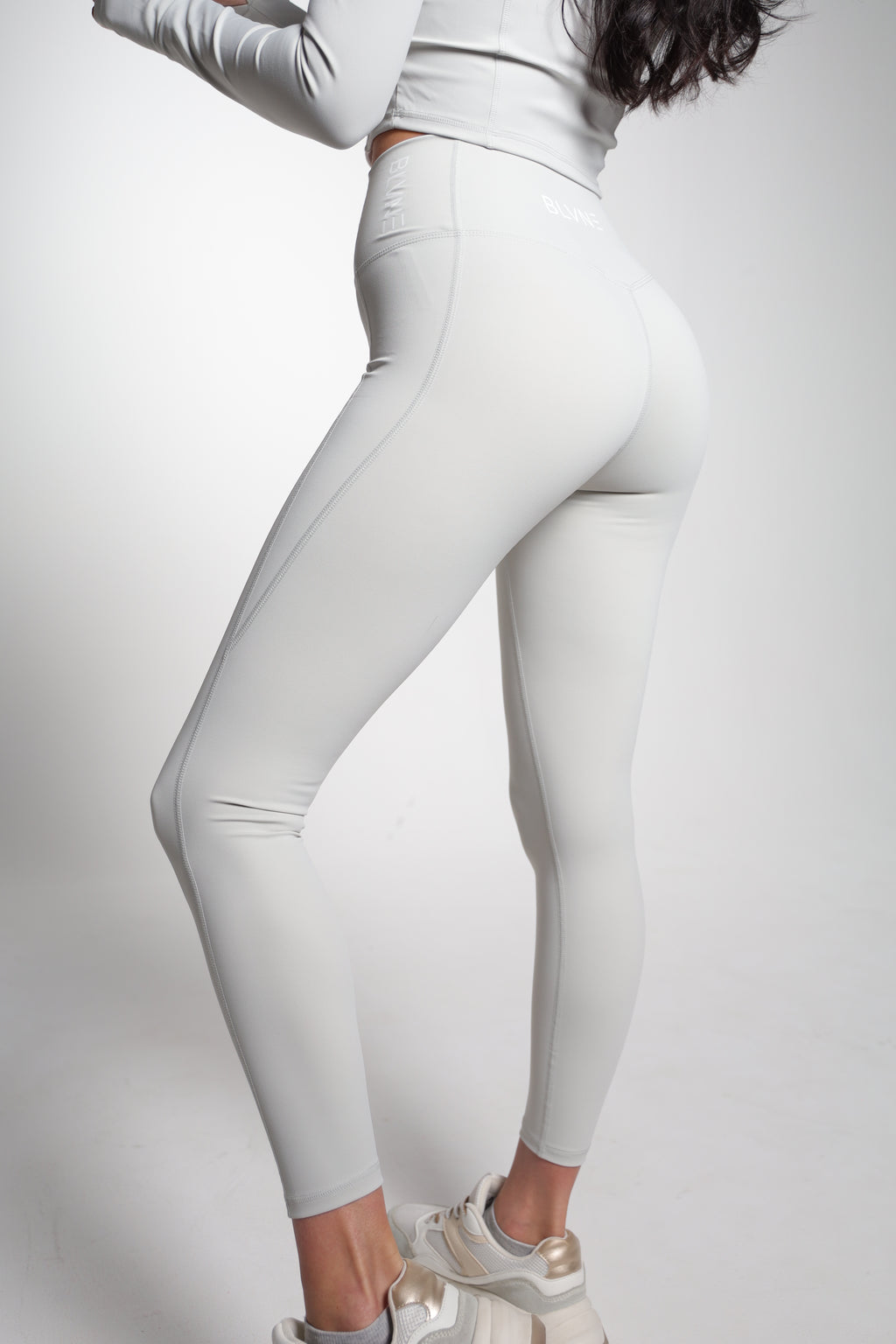 BLVNE FlareMotion Yoga Set – Gray