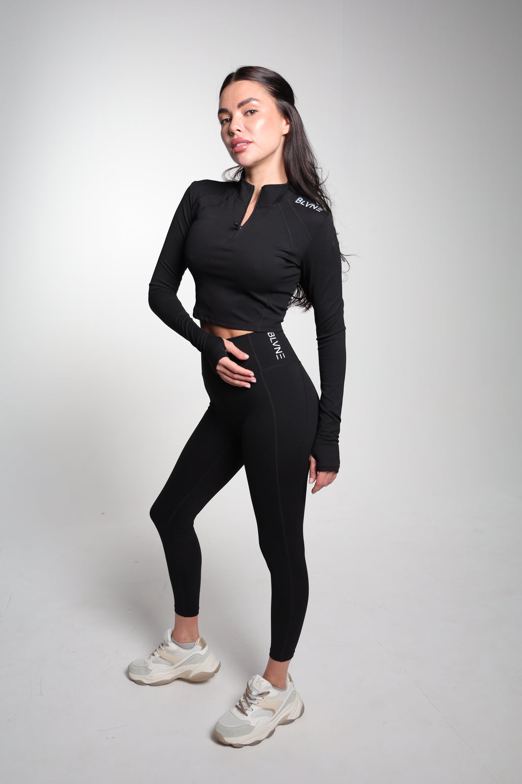 BLVNE FlareMotion Yoga Set – Black