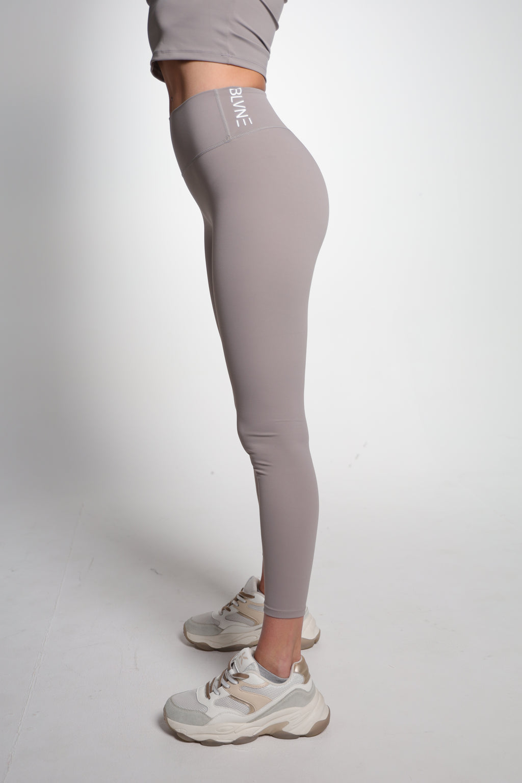 BLVNE ElevateFit Seamless Set – Grey